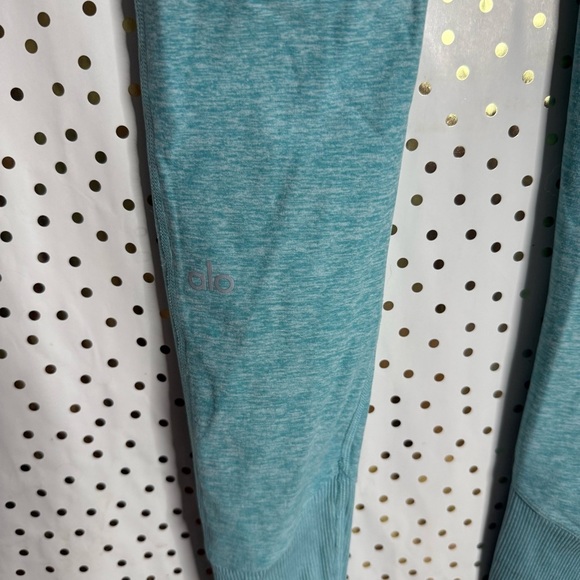 Alo Yoga Light Blue High-Waisted Leggings - Picture 8 of 10